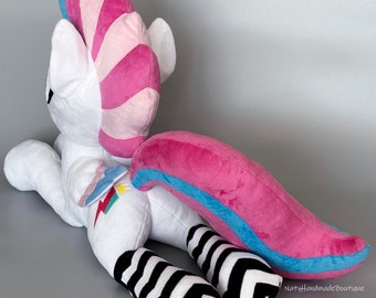 Famosa My Little Pony Plüschtier „Zipp Storm“ – 25 Cm Hoch, Weich, Kuschelig – Figur Aus Dem Netflix-Film „Eine Neue Generation“
