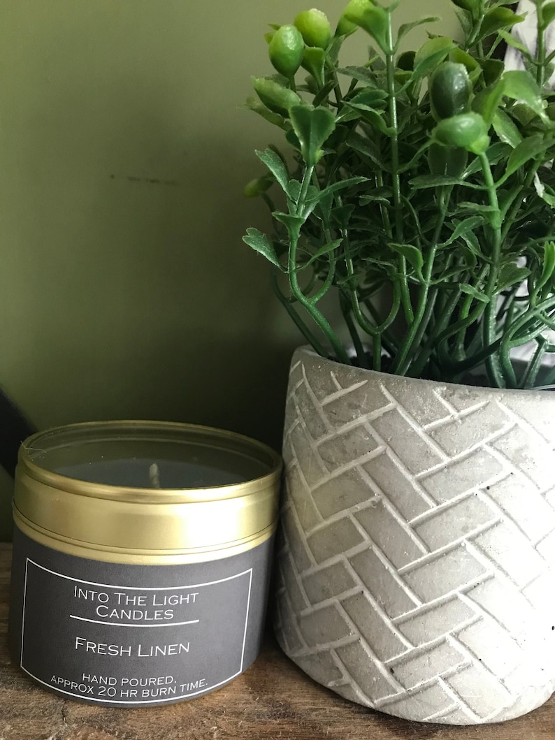 Fresh linen scented tin candle 10cl