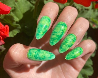 Green Watercolor Press On Nails