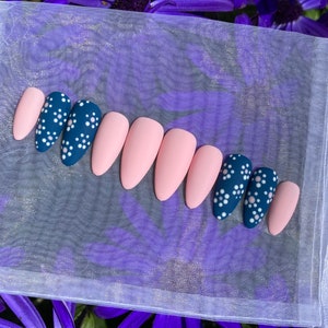 Pink / Blue Daisy Press On Nails / Matte Nails image 5