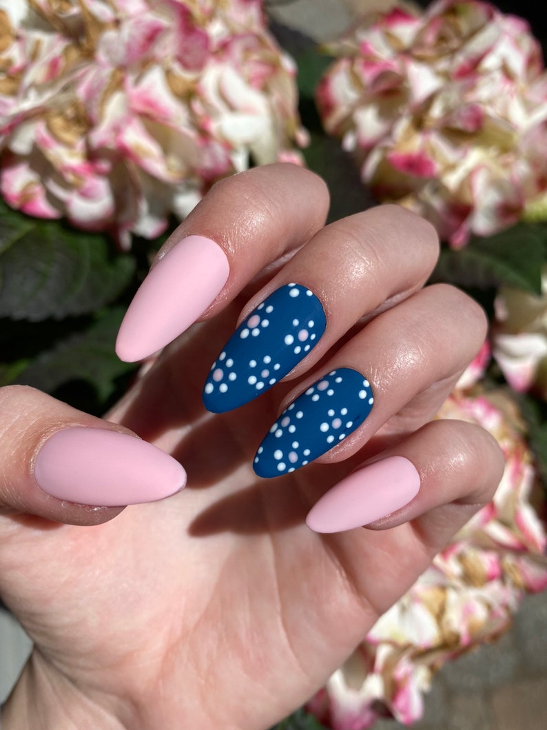 Pink / Blue Daisy Press On Nails / Matte Nails image 9