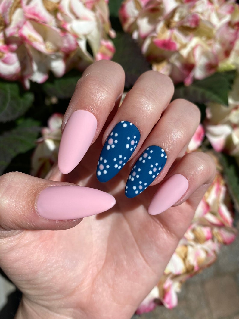 Pink / Blue Daisy Press On Nails / Matte Nails image 1