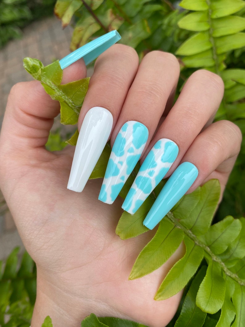 Baby Blue Cow Print Press On Nails image 2