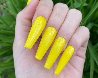 Bright Yellow Press On Nails / One Color Basic Press Ons