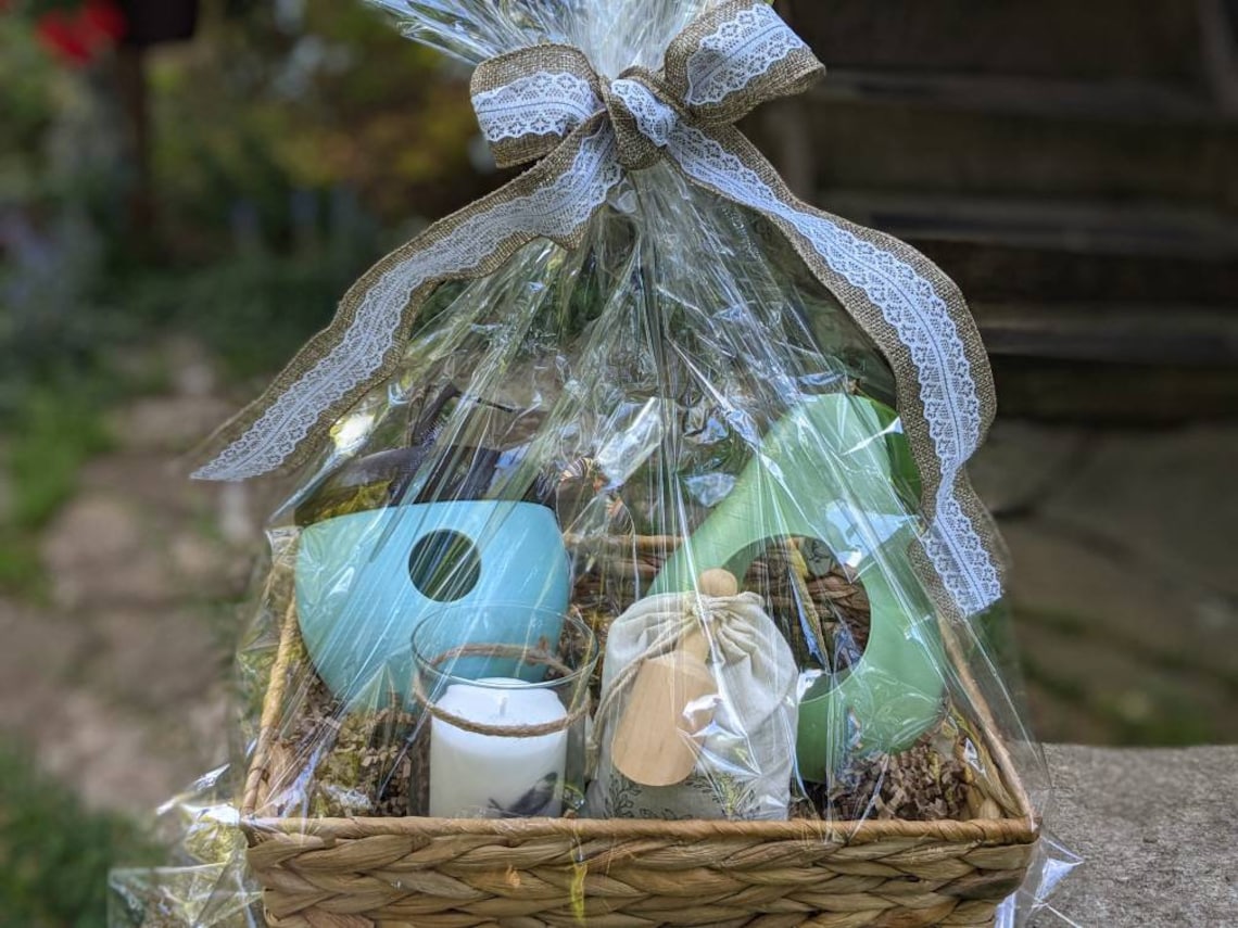 Gift Basket With a Handcrafted Birdfeeder & Birdhouse A Etsy
