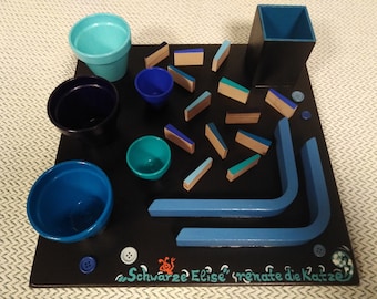 Black Elise - Puzzle board for cats