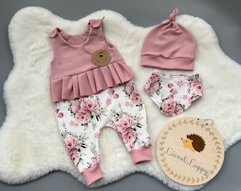 Set of 3 rompers with hat and scarf, old pink flower motif, rompers with ruffles for girls