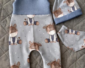 Baby Set Pferd, Strampler Set 3-teilig, Baby Kleidung Jungen Mädchen, Geschenk zur Geburt, Handmade Baby Outfit, Mütze Halstuch