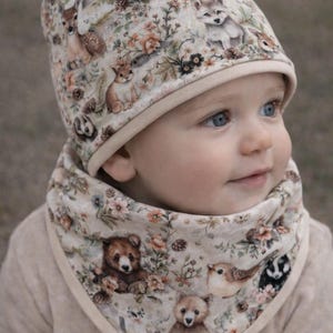 Baby Hat & Loop Set Woodland Animals Beige – Spring Beanie with Fox, Deer, Bear – Transitional Hat for Children – Unisex Gift