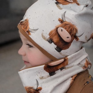 Beanie and Loop Set | Gift Idea for Baby, Child, Unisex | Reversible Hat and Scarf for Kids | Gift Set for Children with Cows, Animals, and Farm Theme