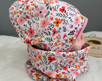 Set of beanie and loop | Gift idea for baby girls | Children's reversible hat and scarf | Gift set for children and babies | Pink flowers