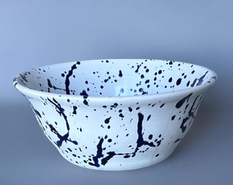 Handmade Splash Bowl: 32 oz Pottery Serving Bowl
