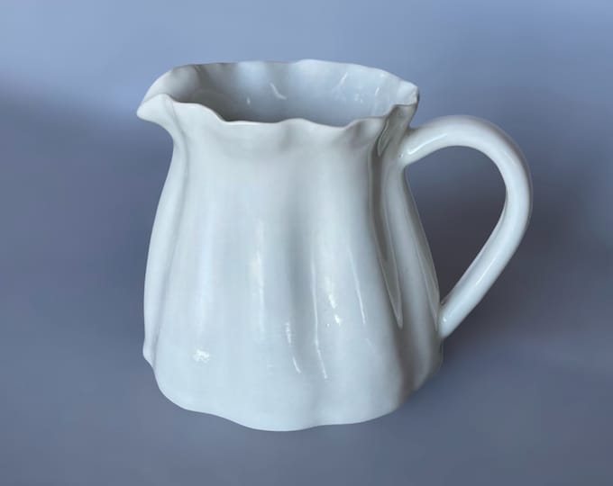 Elayne Lily Pitcher