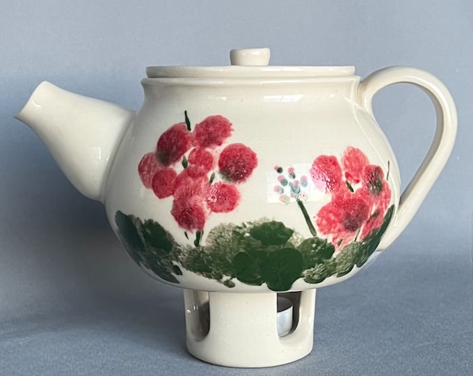 Geranium Teapot with Tea Light Holder