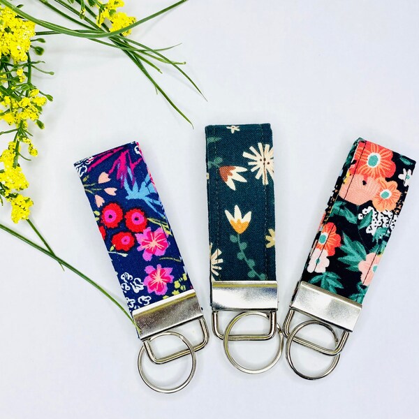 Mini Key Fob, Wrist Lanyard, Floral Key Fob, Dark Floral Key Fobs, Key Chains, Moody Key Rings