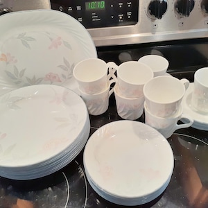 CORELLE 37pc PINK TRIO Dinnerware Set Service for 8 Plus Platter