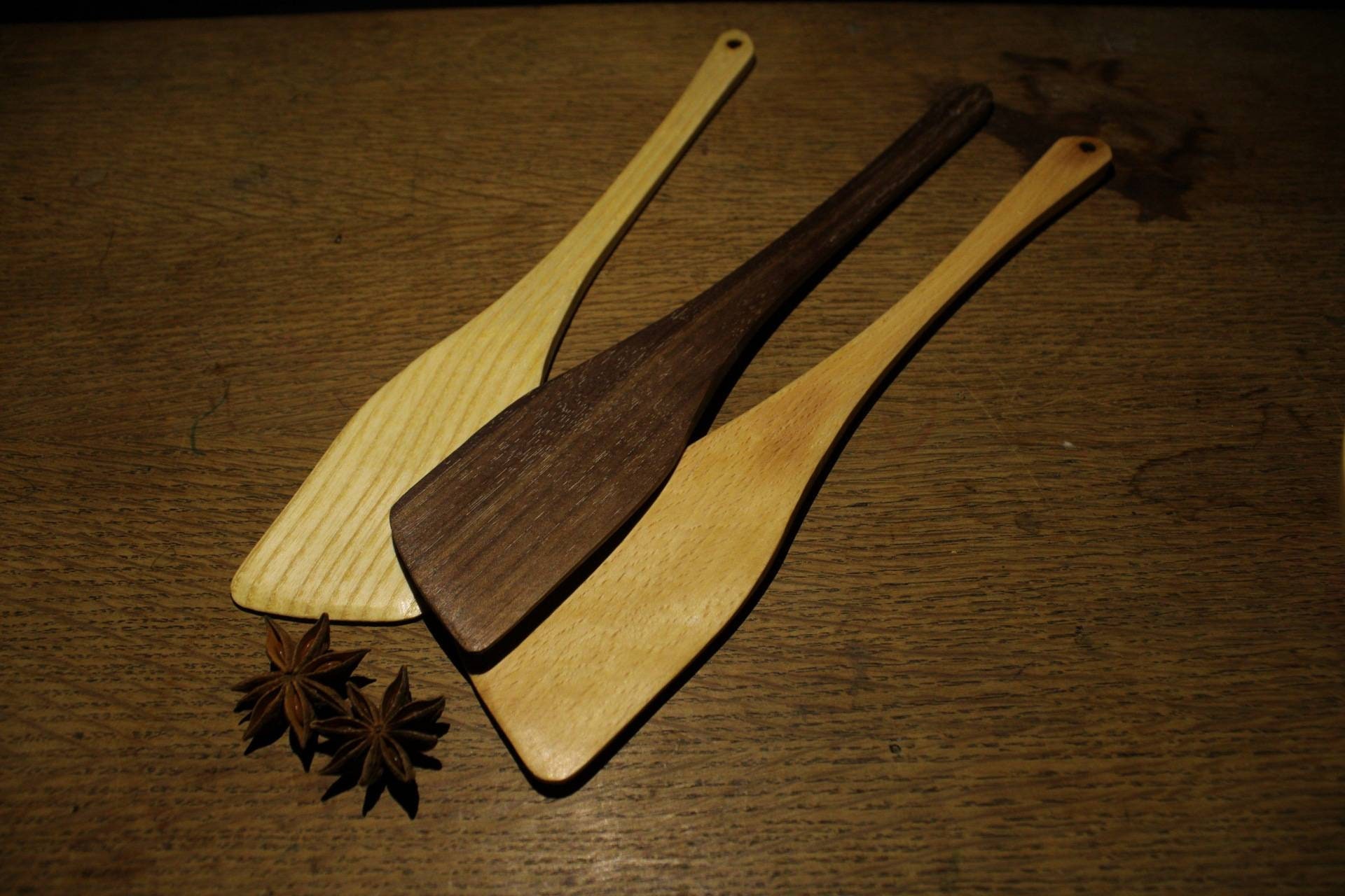 Vaisselle, Spatule en Bois, Ustensile de Cuisine Couleur Marron et Beige, Noyer, Frêne Hêtre, Outil 