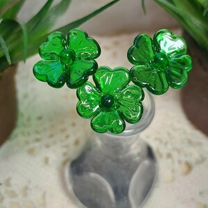 Glass 4 leaf Clover Shamrock, Luck of the Irish, kelly green handblown lampwork plant pick on 5in wire. bouquet, Irish gift, approx 3/4inch Set/3