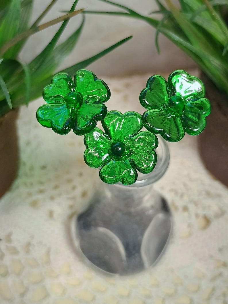Glass 4 leaf Clover Shamrock, Luck of the Irish, kelly green handblown lampwork plant pick on 5in wire. bouquet, Irish gift, approx 3/4inch Set/3