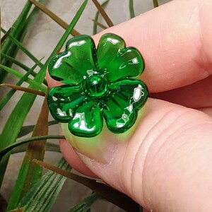 Glass 4 leaf Clover Shamrock, Luck of the Irish, kelly green handblown lampwork plant pick on 5in wire. bouquet, Irish gift, approx 3/4inch image 5