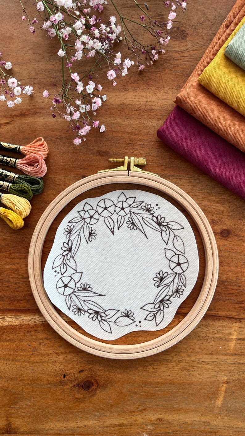 Stick and Stitch, flower wreath, spring, spring, bunny, flower wreath, embroidery template, water-soluble, embroidery picture, embroidery, embroidering, diy, handmade image 3