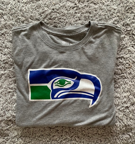 Retro Nike/nfl Seattle Seahawks Long Sleeve T-shirt. Medium. 