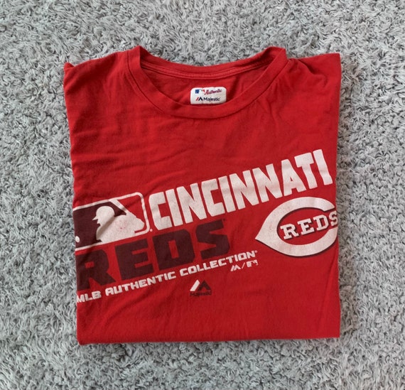 Retro Cincinnati Reds Majestic MLB Ring Spun T-shirt. Medium. 