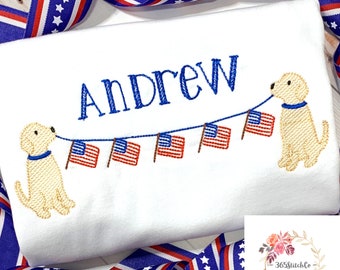 Camiseta del 4 de julio, camiseta del 4 de julio, perros patrióticos con banderas, camiseta del Día de los Caídos, camiseta bordada personalizada, regalo hecho a mano personalizado
