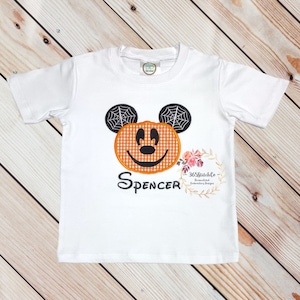 Mickey Halloween Shirt, Mickey Mouse Pumpkin, Boys Halloween Shirt, Boys Pumpkin Shirt, Personalized Embroidered Shirt Bild 5
