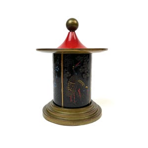 Rzadki Art Deco Oszałamiający Emaliowany Pagoda Dyspenser Papierosów Japonia 1940