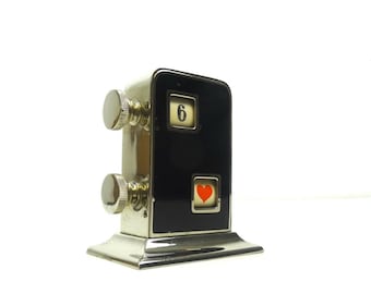 Rare Art Deco playing card whist counter bauhaus