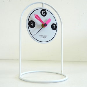 Rare 80s Postmodern memphis age pop art desk clock New in BOX Nos