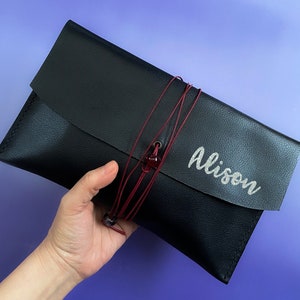 パーソナライズされた本革メイクアップバッグ、化粧品＆トイレタリーバッグ、手作りペンケース、彼女へのギフト
