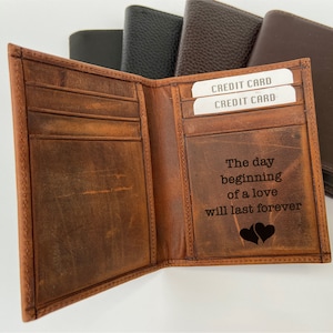 Cartera de cuero personalizada / Regalo de Navidad para él / Regalo de cartera de cuero personalizado para padres / Cartera para hombre grabada con láser de cuero genuino