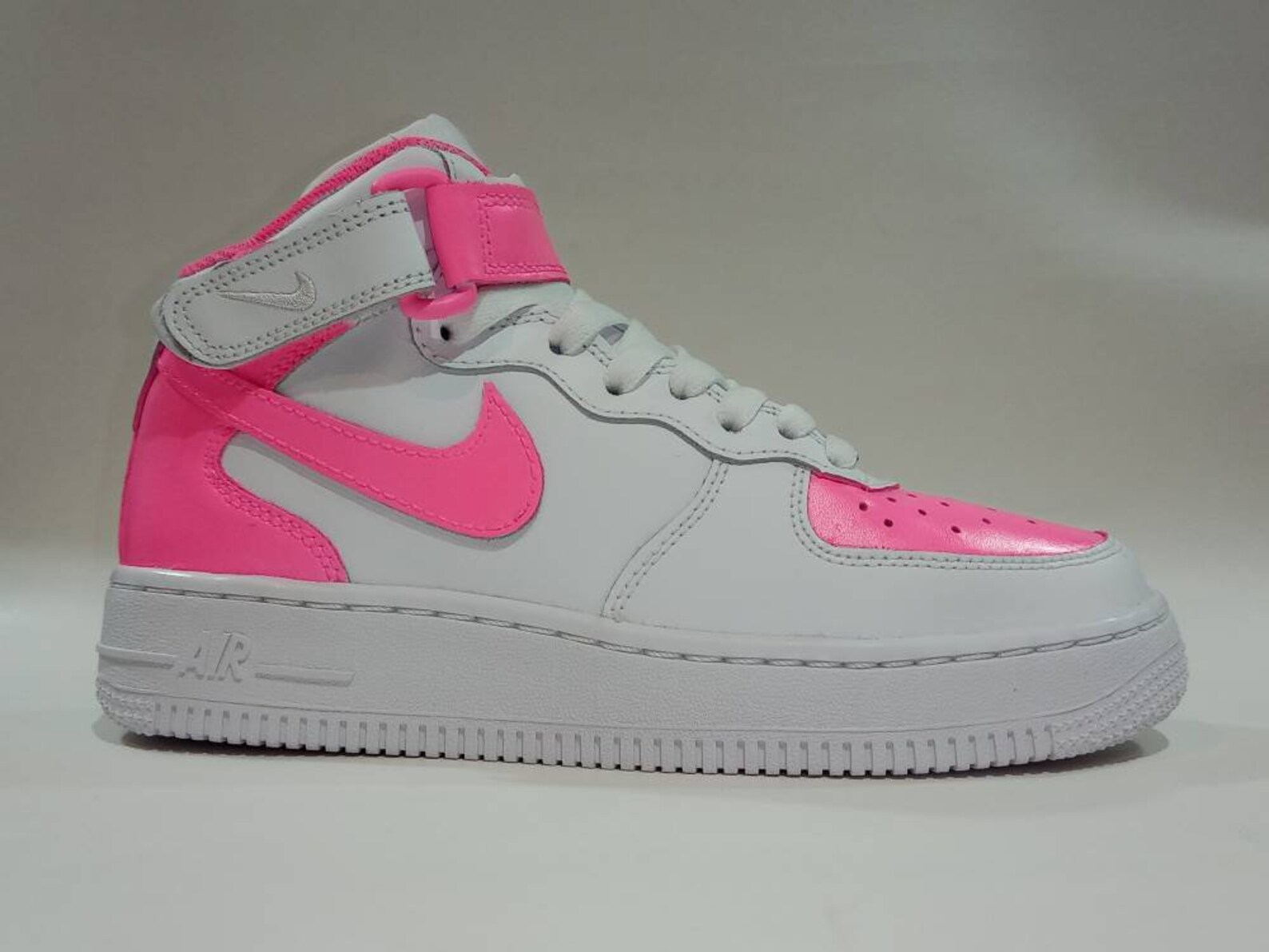custom air force 1 hot pink