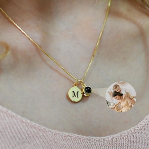 Collar con proyección de fotos personalizado, collar con iniciales con foto conmemorativa, collar con letras, joyería con proyección de imágenes, regalo de Navidad para ella
