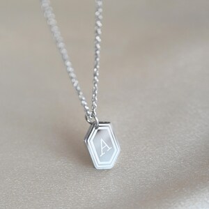 Collar con inicial, collar con letras personalizado, collar con nombre, joyería con letras, collar con inicial de oro, regalo del día de la madre, regalo de cumpleaños para ella