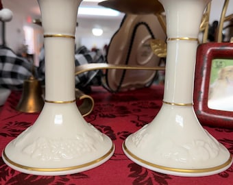Lenox Kerzenständer „Früchte des Lebens“, feines Porzellan, elfenbeinfarben mit Goldrand, Vintage 1989, 2er-Set