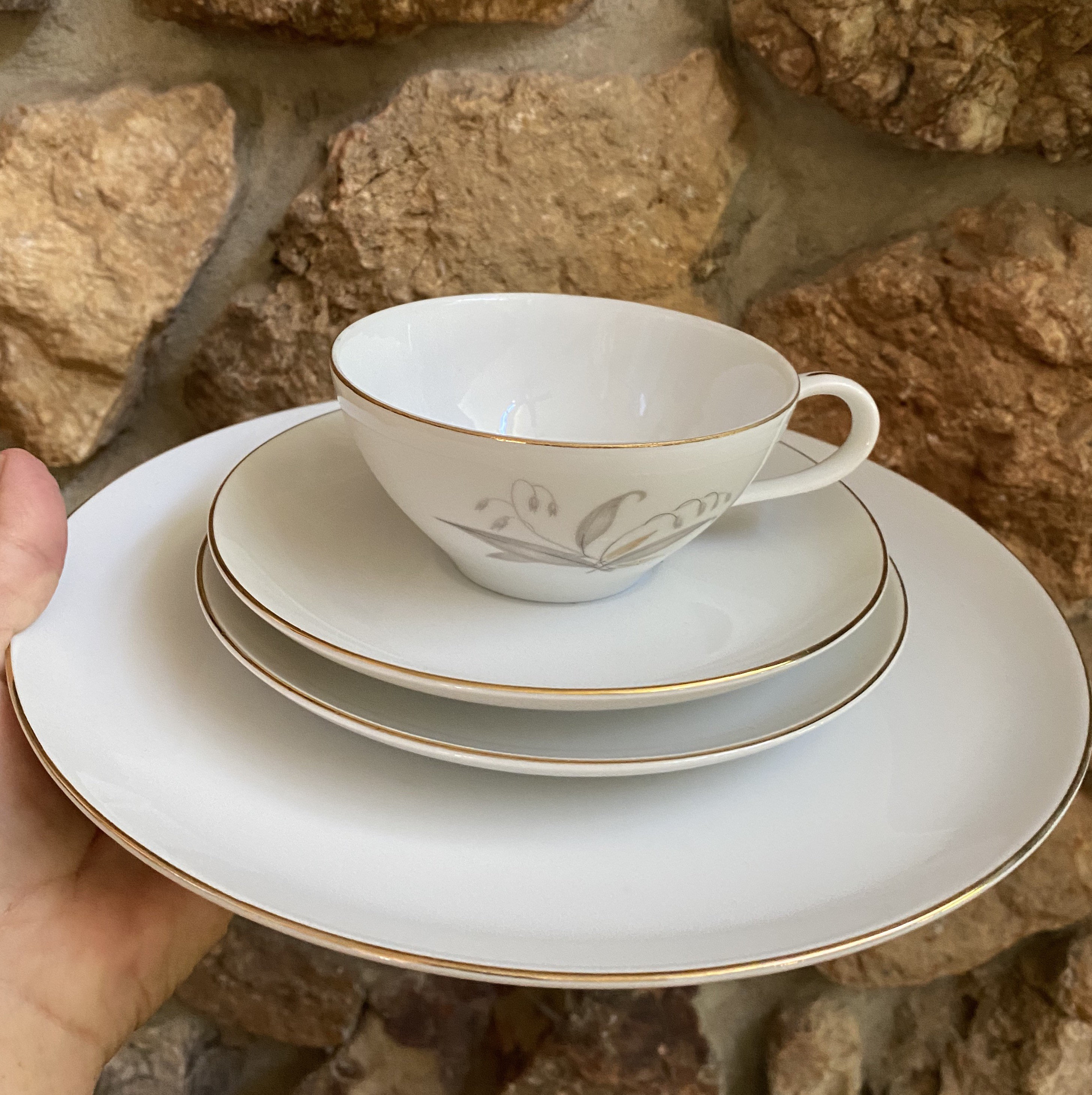 * old arabia ❀ モノトーンと金彩の 15.5 plate SET old arabia ❀ モノトーンと金彩の 15.5 plate SET - メルカリ