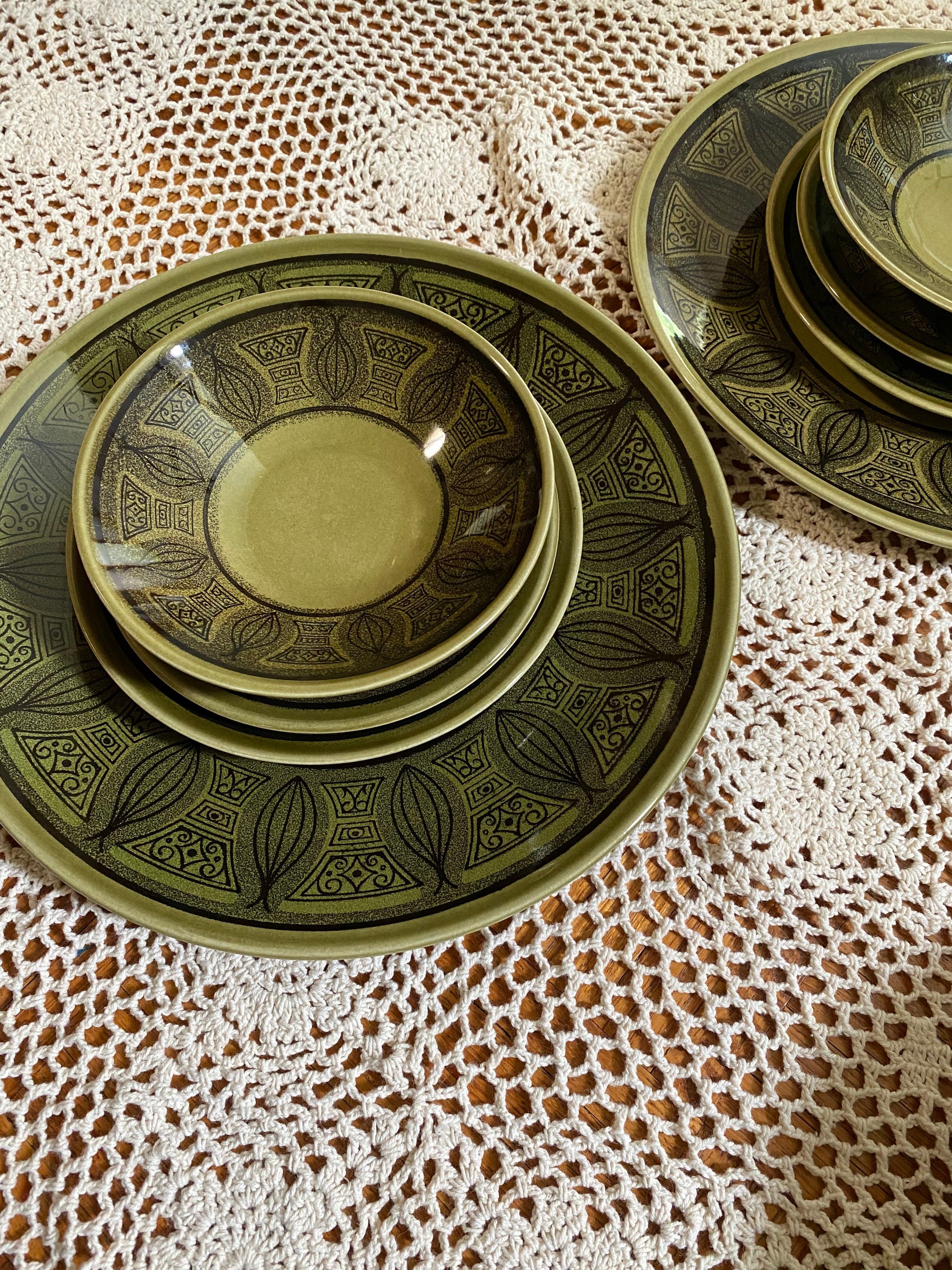TAYLOR SMITH &TAYLOR COLORCRAFT USA製 Taylor Smith & Taylor Co Taylor Green Atomic Onion Ironstone