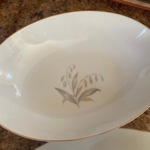 Kaysons Golden Rhapsody Japan Veggie Serving Bowl MS 1961 by Kaysons International Ltd.