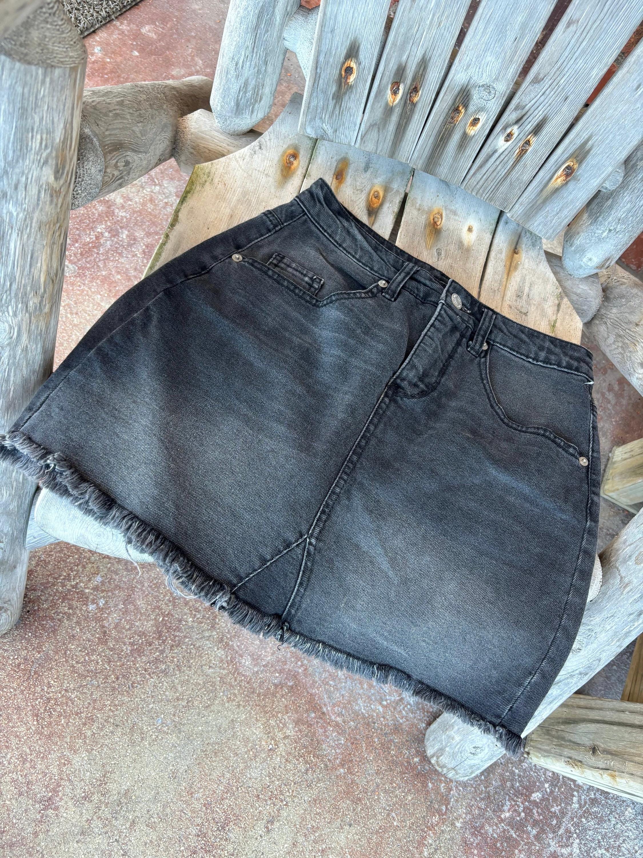 Wild Fable Black Denim Skirt Distressed Frayed Hem 15.5 Inch From