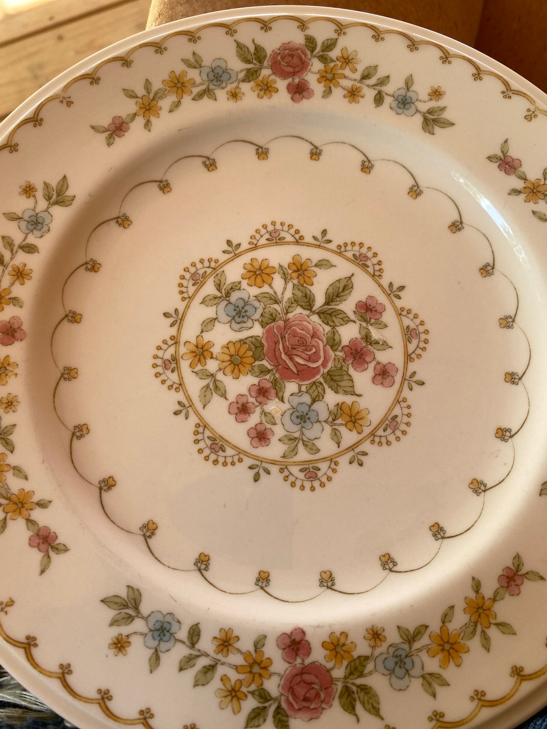 Versatone by Noritake Salad Plate B303WII Pink and Gold Florals