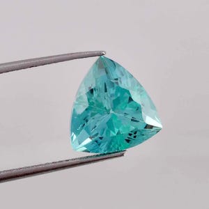 9 x 9 MM Flawless 5.70 Ct Natural Bi-Color Parti Sapphire GIT Certified Heart Touching Master Cut Gemstone Use Making Ring Pendent Tool