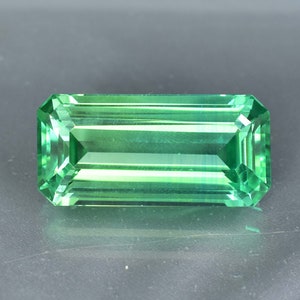 HUGE Flawless 62.85 Ct Natural Bi-Color Ceylon Parti Sapphire Oval Cut Gemstone GIT Certified Making Jewelry and Ring product Precious