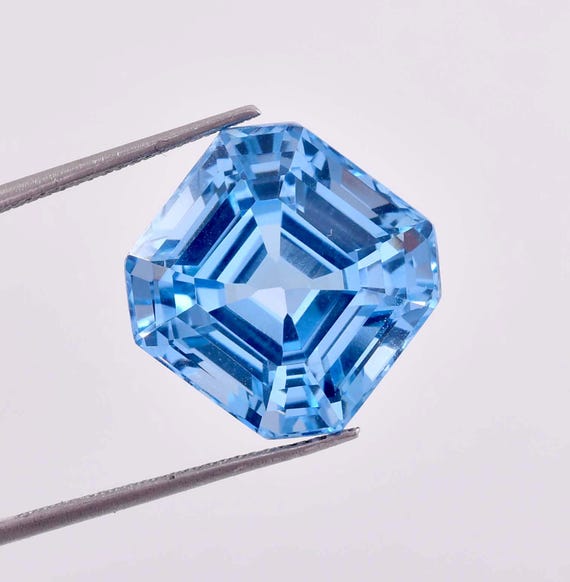 Pietra preziosa naturale impeccabile con taglio Asscher