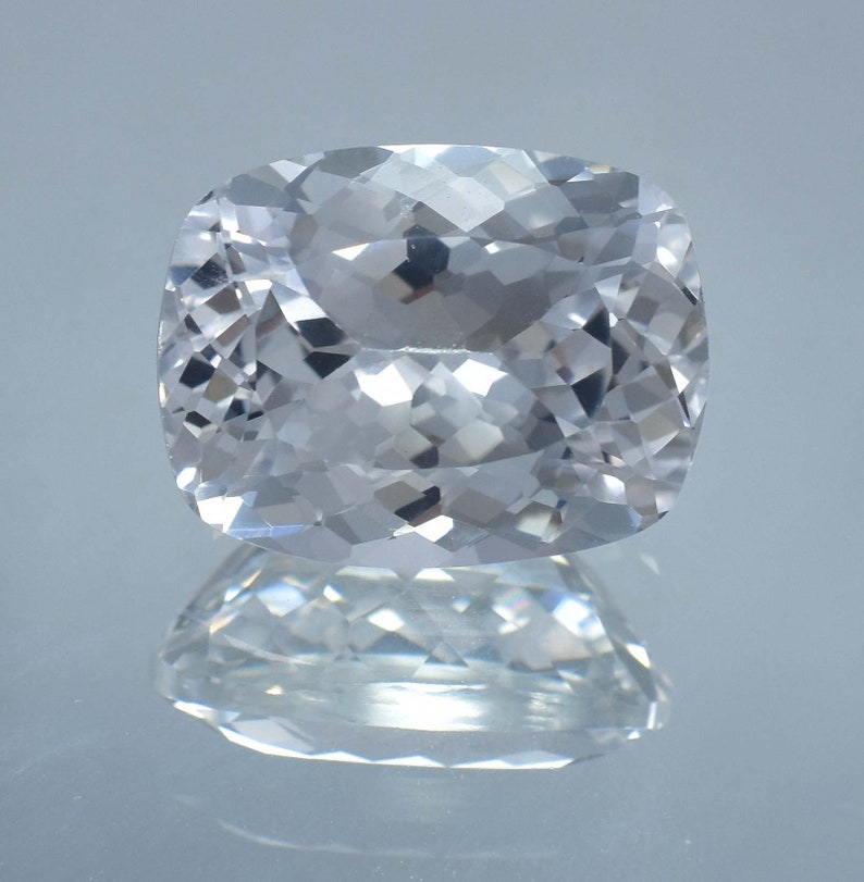 20 X 15 MM Flawless 32.15 Ct Natural White Montana Sapphire Cushion Cut ...