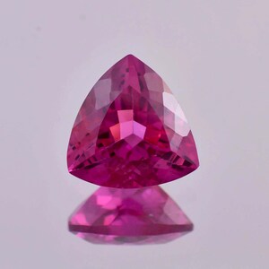 15 x 15 MM Cornflower Purple Sapphire 14.10 Ct Loose Gemstone GIT Certified Use to Make Ring & Pendent Tool Hi-End Glamours loose Gemstone