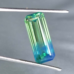 HUGE Flawless 19.70 Ct Natural Bi-Color Ceylon Parti Sapphire Emerald Cut Gemstone GIT Certified Making Jewelry and Ring product Precious
