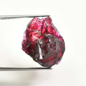 VERY Rare 28.00 Ct 100% Natural Red Painite Rocks Rough Burmese Facet GIT Certified Very Good Color Untreated Unheated Loose Rough Certified